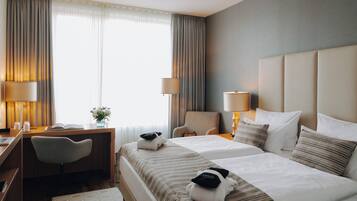 Premium-Zimmer | Hochwertige Bettwaren, Select-Comfort-Betten, Minibar, Zimmersafe