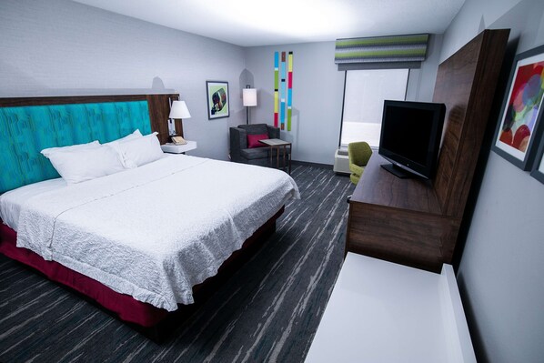 Blackout drapes, iron/ironing board, Internet, bed sheets - Hampton Inn Pickwick Dam-At Shiloh Falls (Counce)