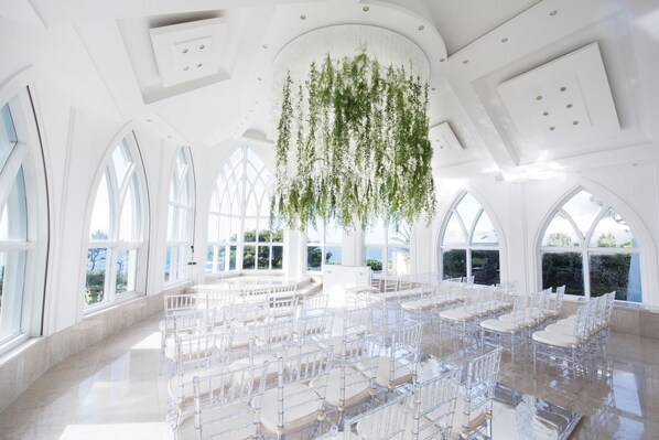 Khu tổ chức tiệc cưới trong nhà