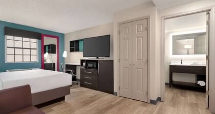 La Quinta Inn by Wyndham Columbus Airport Area