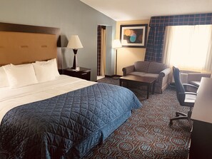 1 bedroom, premium bedding, in-room safe, desk