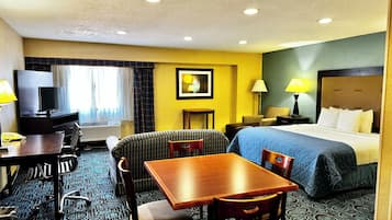 Executive Single Room, 1 King Bed, City View | Premium bedding, in-room safe, desk, laptop workspace