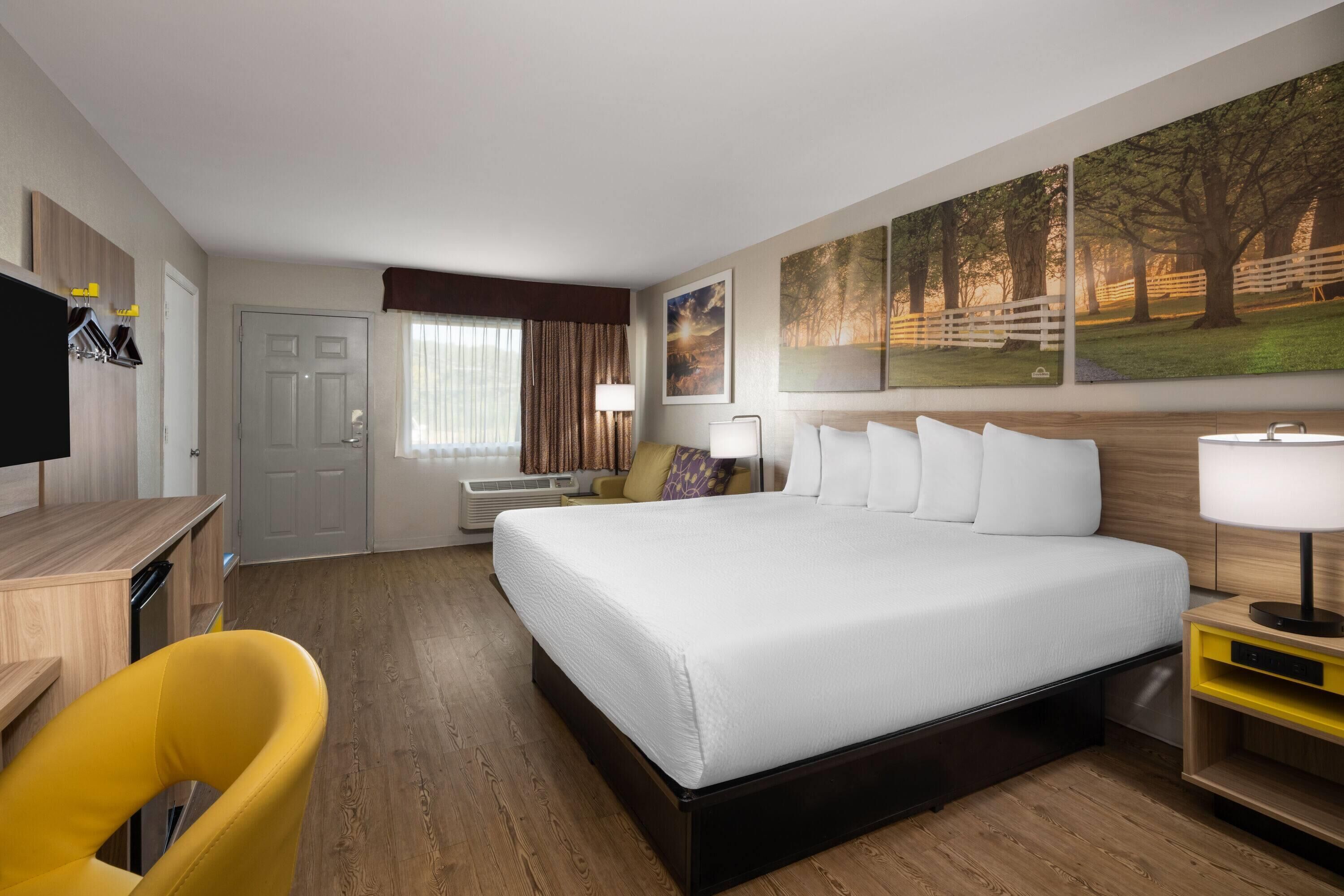 Premium bedding, pillowtop beds, in-room safe, desk