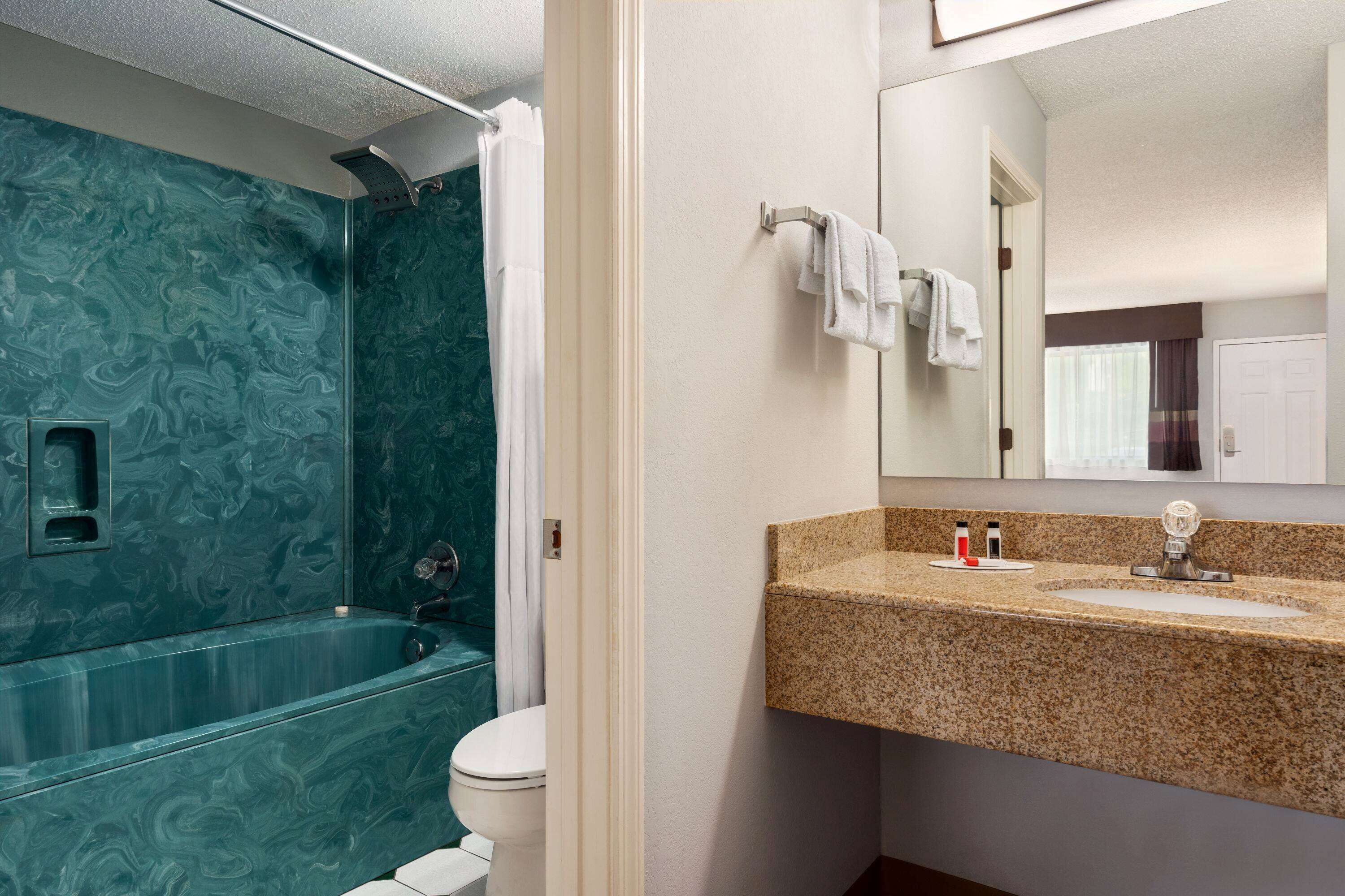 Days Inn by Wyndham Anderson