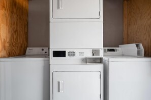 Laundry room - Days Inn by Wyndham Anderson (Anderson)