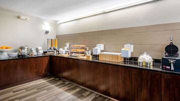 Free daily buffet breakfast