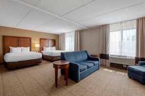 Suite, Multiple Beds, Accessible, Non Smoking (Upgrade) - Comfort Inn The Pointe (Niagara Falls)