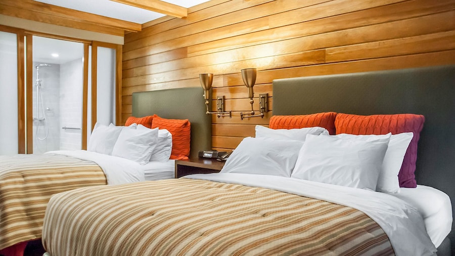Comfort Inn The Pointe