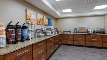 Petit déjeuner à emporter compris tous les jours