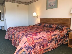 Standard Room, 1 King Bed