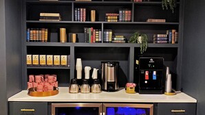 Coffee service - Dupont Circle Embassy Inn by FOUND (Washington)