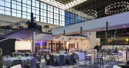 Sheraton Bloomington Hotel