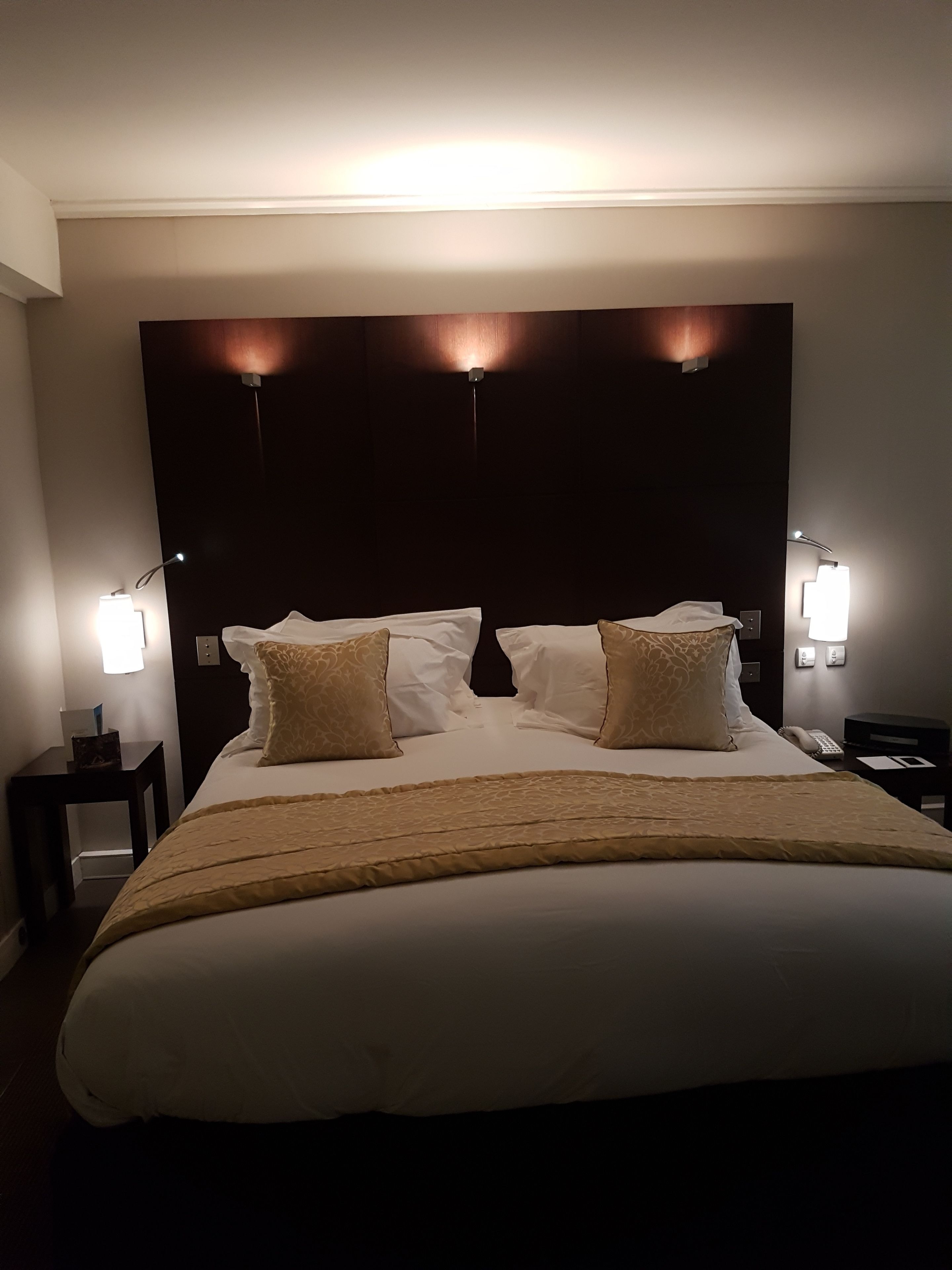 luxury room, 1 king bed, club lounge access, city view | view from room