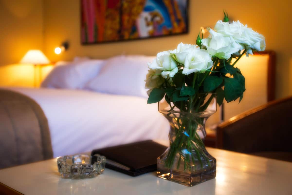 Ropa de cama de alta calidad y minibar