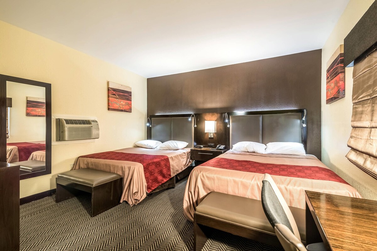 Room, 2 Queen Beds, Non Smoking | Desk, blackout drapes, iron/ironing board, WiFi (free)