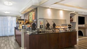 Frokostbuffé er inkludert hver dag