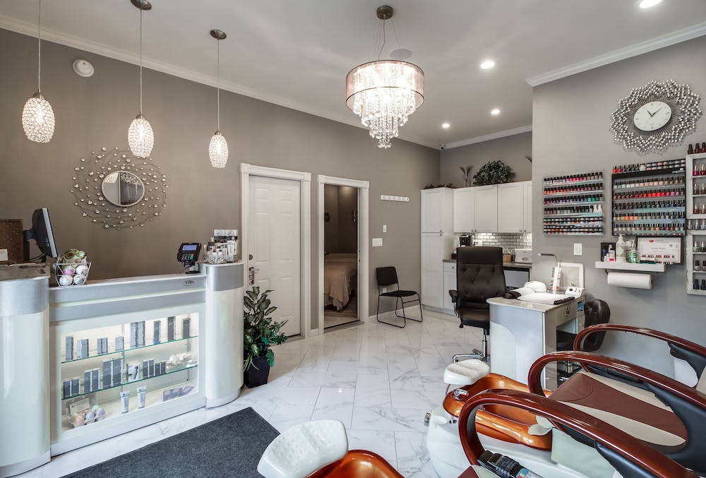 Ouray CO Hotel & Hot Springs by Twin Peaks Lodging by null