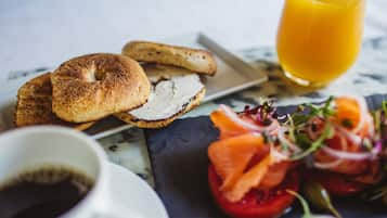 Daily full breakfast for a fee