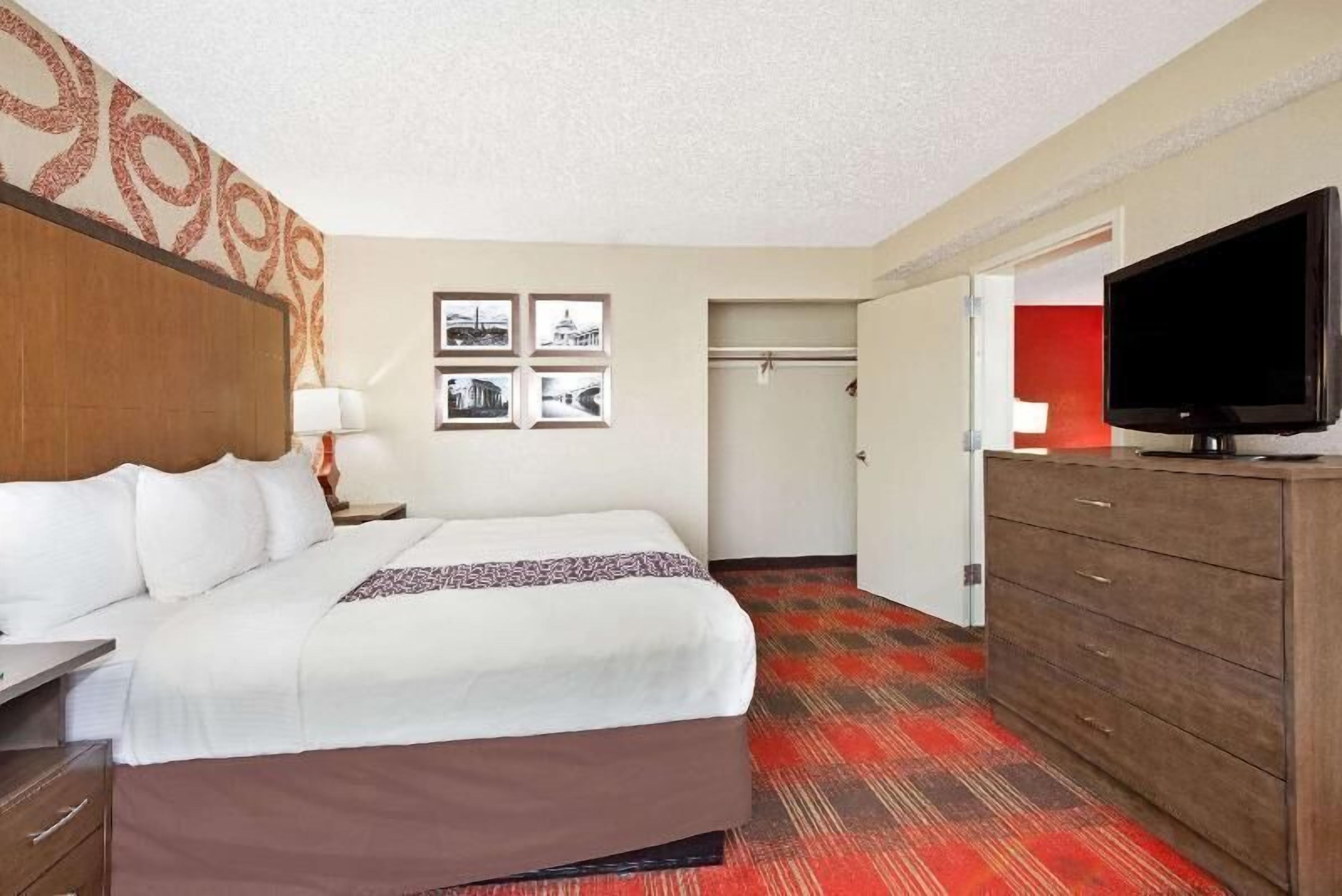 Premium bedding, desk, blackout drapes, iron/ironing board
