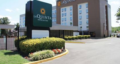 La Quinta Inn & Suites by Wyndham DC Metro Capital Beltway
