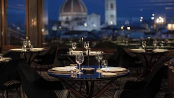 Frühstück, Mittagessen und Abendessen