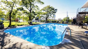 Seasonal outdoor pool, open 10:00 AM to 10:00 PM, sun loungers