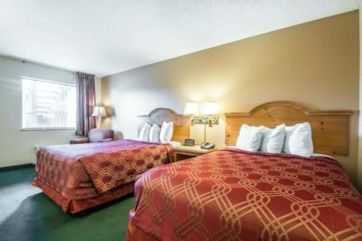 Desk, iron/ironing board, free WiFi, bed sheets