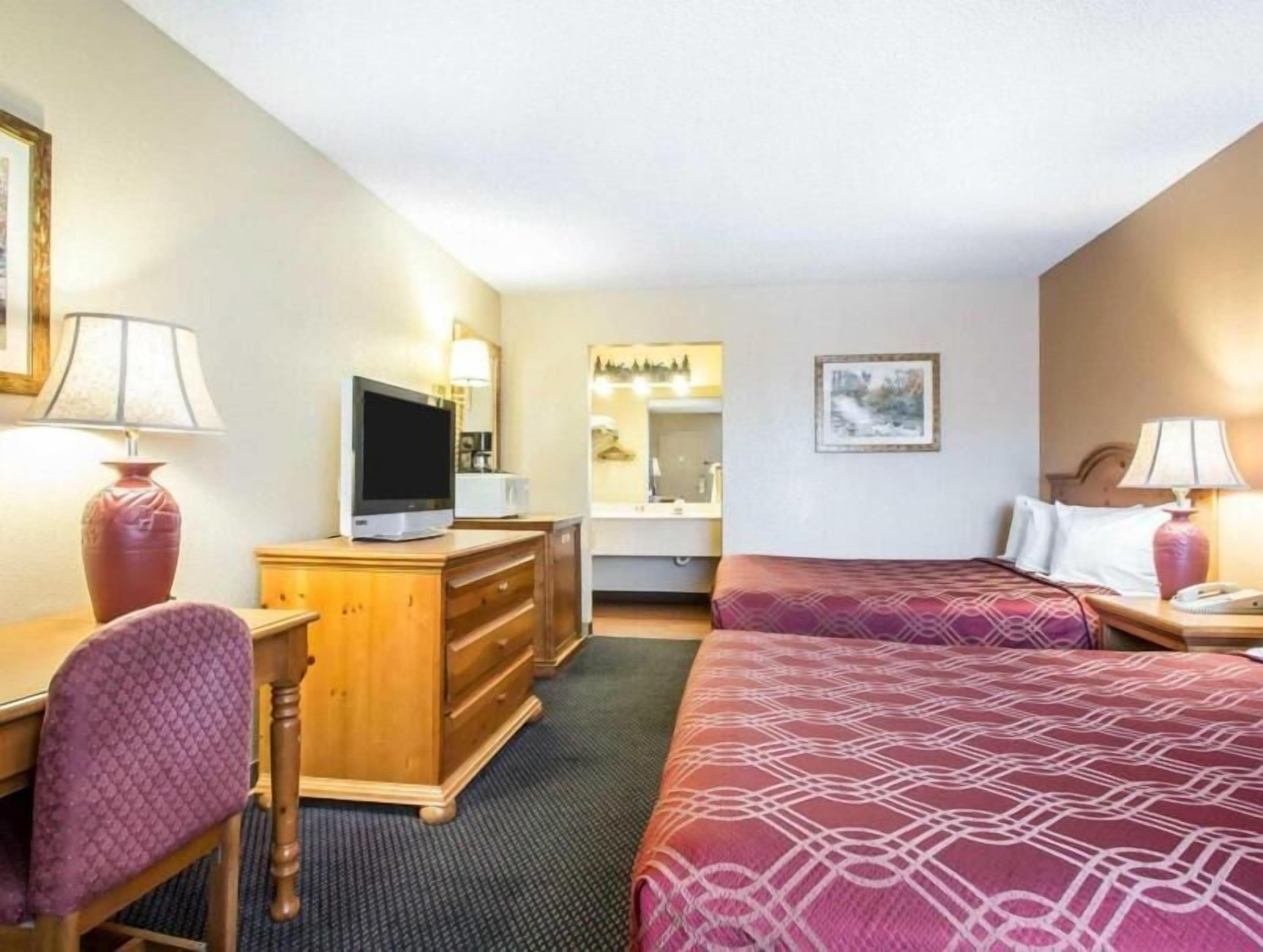 Desk, iron/ironing board, free WiFi, bed sheets
