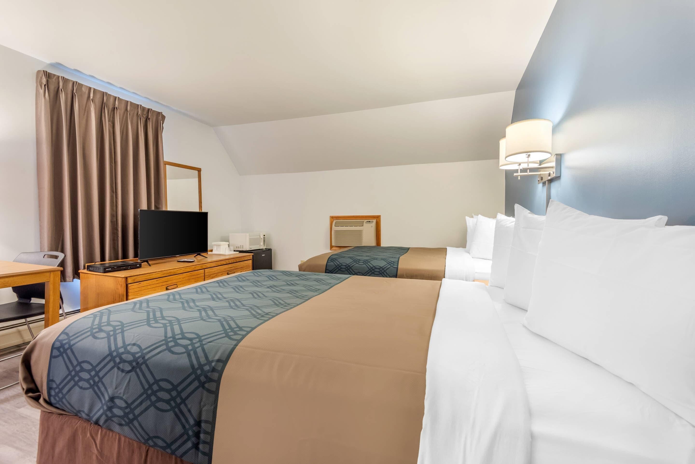 Standard Room, 2 Double Beds, Non Smoking | Free WiFi, bed sheets, alarm clocks