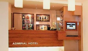 Bar (on property) - Hotel Admiral am Zoo (Frankfurt)