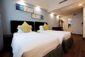 Superior Twin Room | In-room safe, blackout drapes, iron/ironing board, free WiFi - The Imperial Hotel (Kowloon)