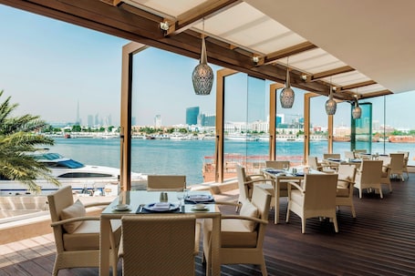 4 restaurants, breakfast, lunch, dinner served; Italian cuisine