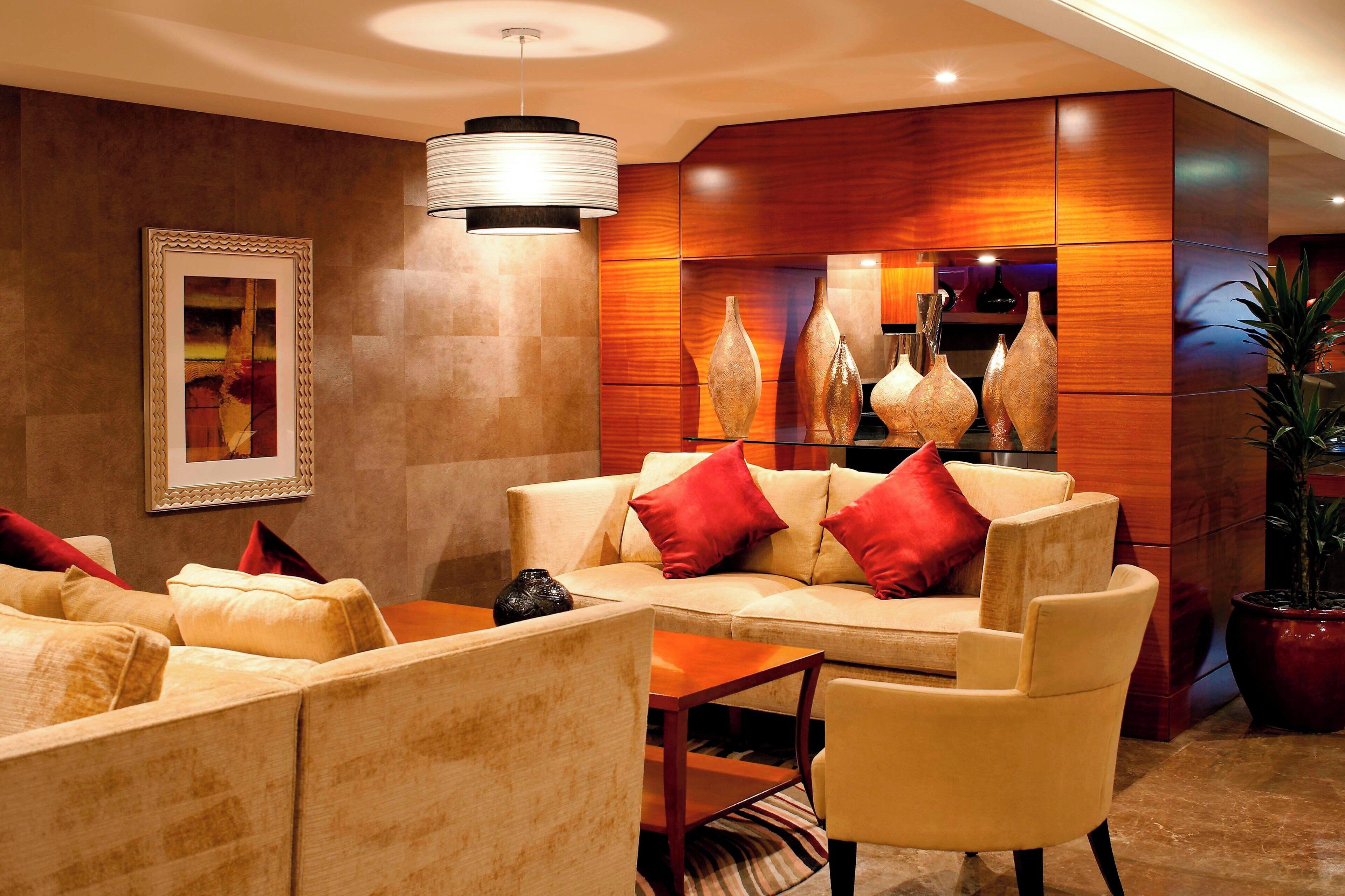Suite Eksekutif, 2 Tempat Tidur Twin | Lounge | 2 bar/lounge, pub