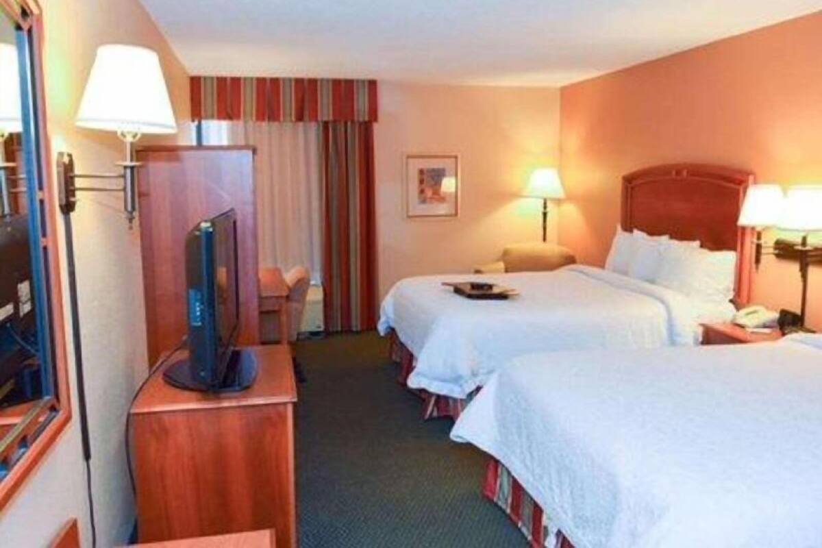 Premium bedding, down comforters, pillowtop beds, desk