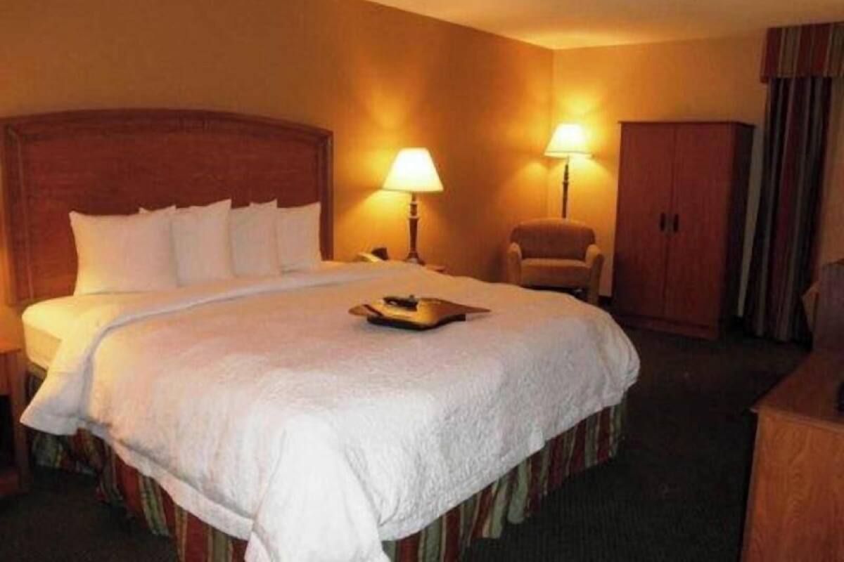 Premium bedding, down comforters, pillowtop beds, desk