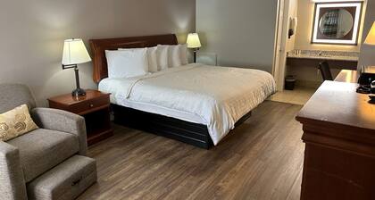 Nation's Inn of Wake County - Raleigh Crabtree