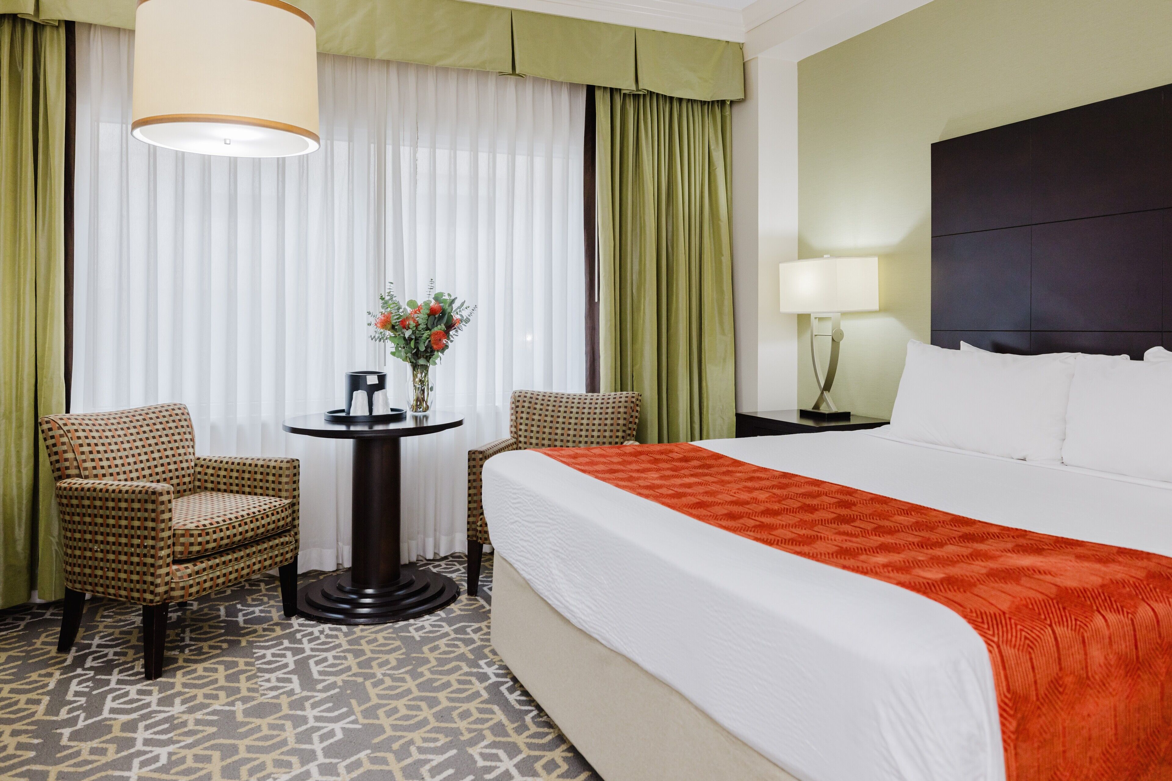 standard king | in-room safe, desk, iron/ironing board, free cots/infant beds