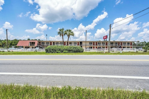 Red Roof Inn MacClenny