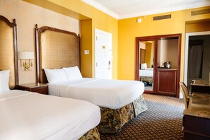 Comfort Room, 2 Queen Beds (Self Check-in with Virtual Front Desk) | 1 bedroom, individually decorated, individually furnished