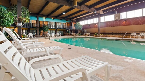 Unclassified image, 1 of 42, button - Crossroads Hotel and Event Center (Fort Dodge)
