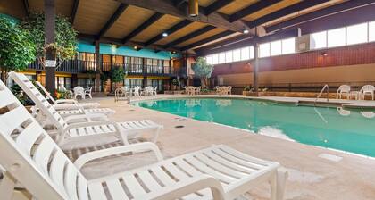 Crossroads Hotel and Event Center