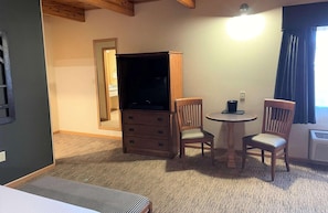 Cabana, 1 cama King e sofá-cama | 1 quarto, escrivaninha, espaço de trabalho para notebook