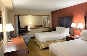 Desk, laptop workspace, blackout curtains, iron/ironing board - Crossroads Hotel and Event Center (Fort Dodge)