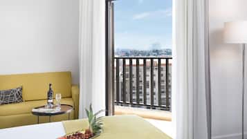 1 bedroom, minibar, in-room safe, desk