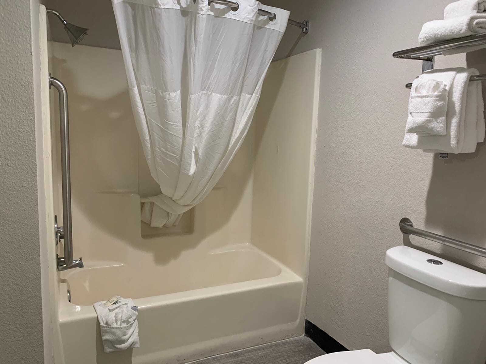 Photo - Quality Inn Airport East