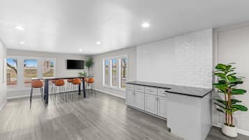 Free daily on-the-go breakfast