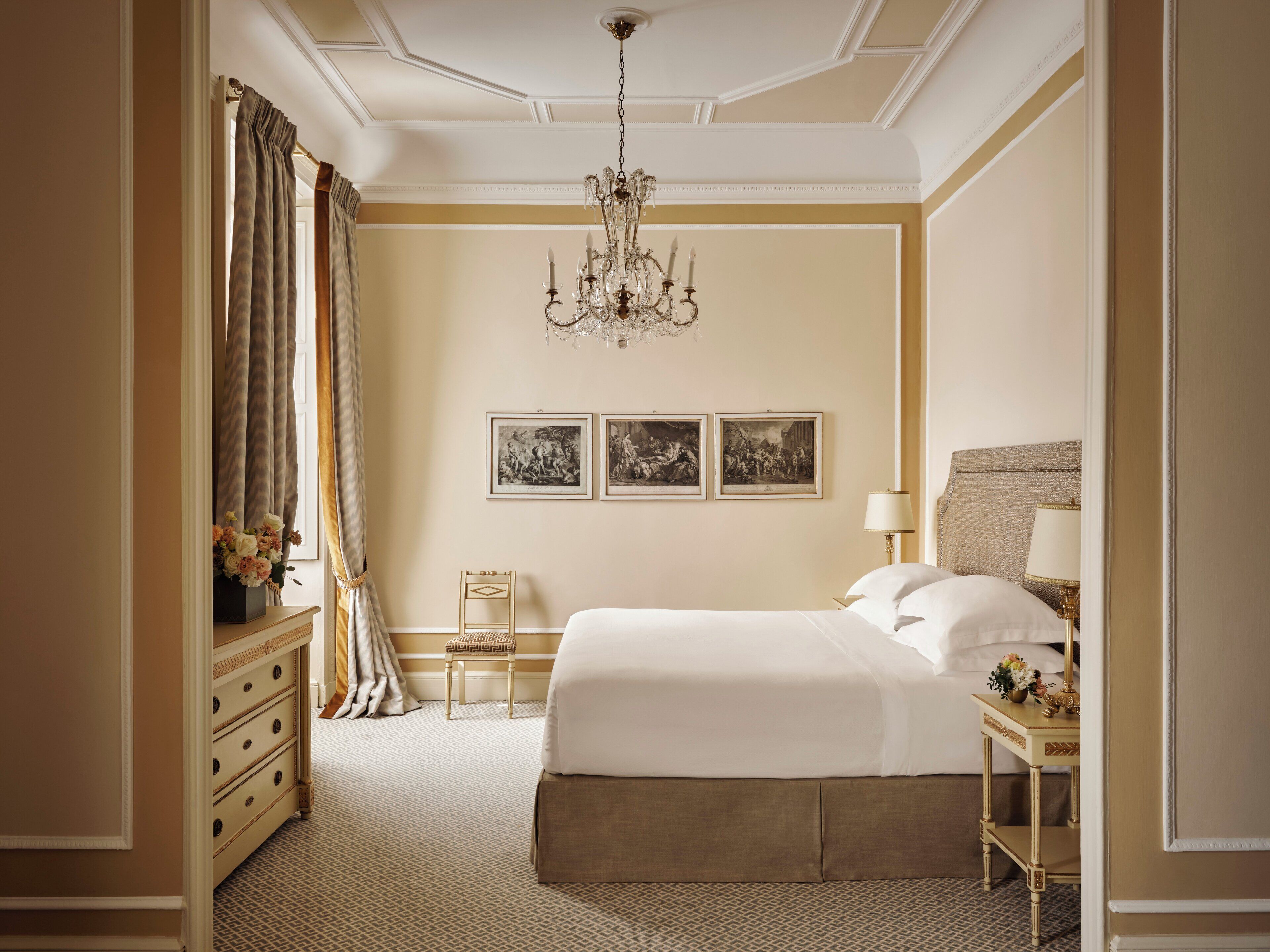 junior suite, lake view (deluxe) | 1 bedroom, hypo-allergenic bedding, down duvets, minibar