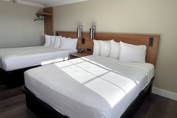 Pillowtop beds, desk, blackout drapes, cribs (free)