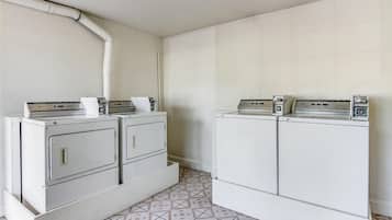 غسيل الملابس