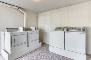 Laundry - Rodeway Inn San Diego South San Ysidro Border (San Ysidro)